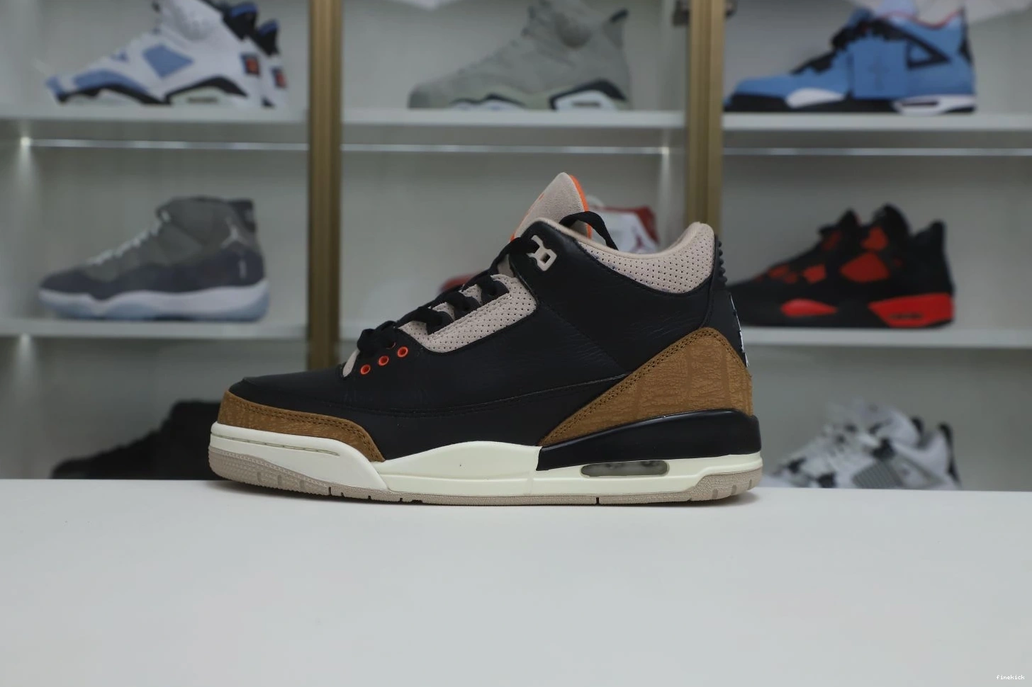 CEMENT AIR DESERT 3 JORDAN CT8532 0727